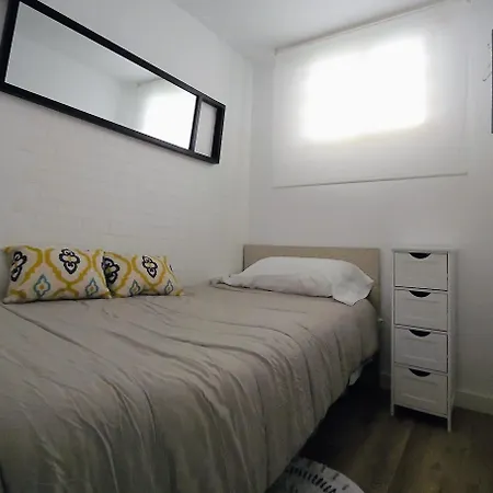 Residencial Colibri アパート カンブリルス